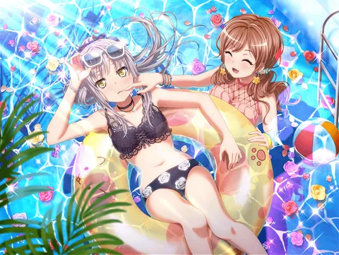 水光潋滟之中